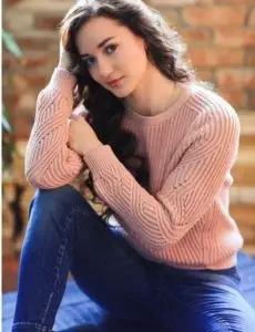 Elite escort service in Gairsain for home and hotel visits